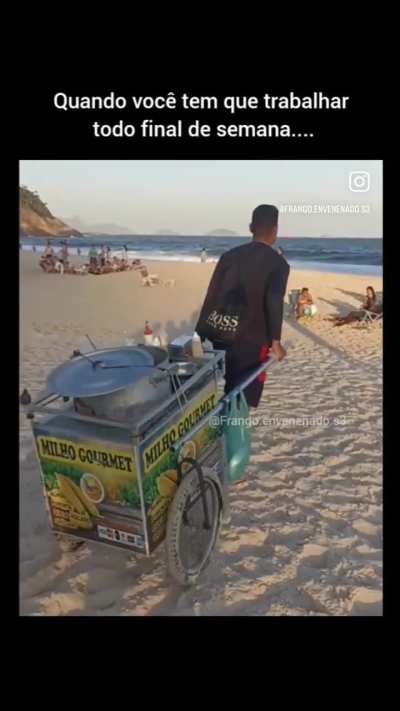 Ele faz o marketing dele