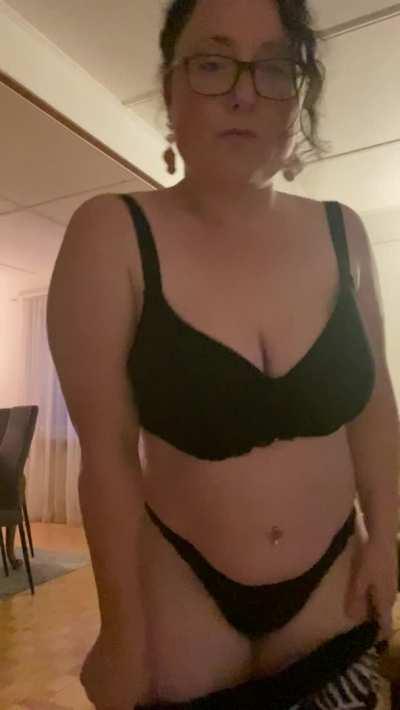 Your face looks like the perfect seat. Mind if I sit there?