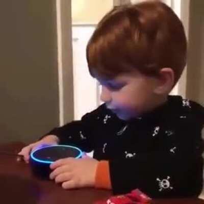 Aptal alexa hayır onu acamazsın😡😡