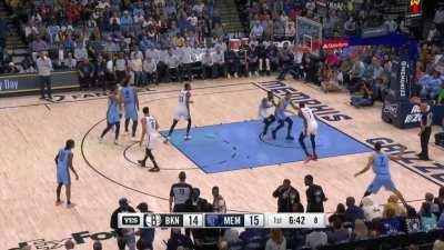 [Highlight] Santi Aldama nearly loses the ball but recovers and saves the possession with a tough turnaround jumper to beat the shot clock