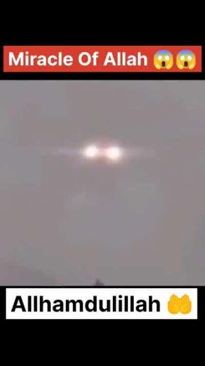 Bruh Allah looking hella funny..