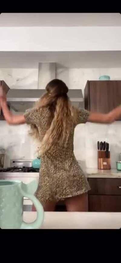 Is she wear panties in this?!!?? ARE MY EYES CORRECT?