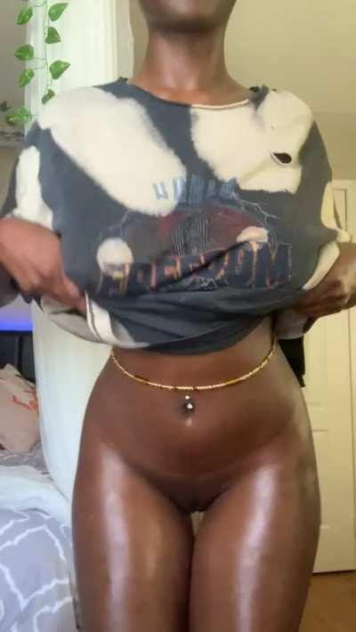 B R O W N S K I N . G I R L