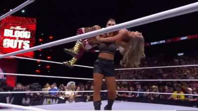 Kamille wrecks Britt 💪🏽