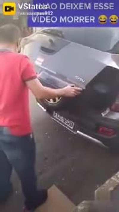 Spare tire in the rear can be tricky