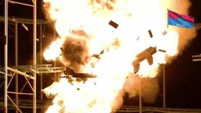 I need the name of this song (rule)