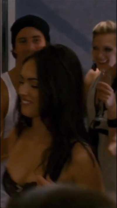 Megan Fox is so fucking hot 🥵