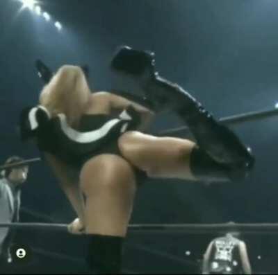 Sexy ass Tokyo Latina