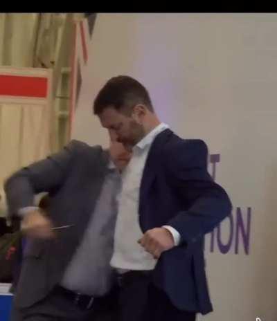 Does the vest work...