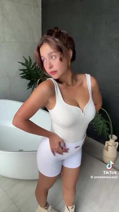 Sana may mag leak ng video like Michelle gujerr