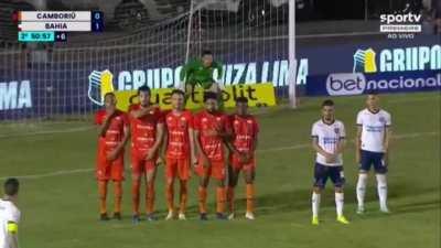 Uns viram Juninho Pernambucano, outros David Beckham... Eu vi Everaldo Stum