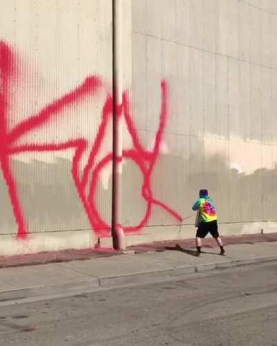 Katsu BTM spraypainting dicks