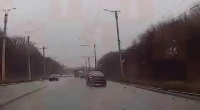 (LOUD WARNING) Russia, Author Crashes Into The Car & Dies While Driving