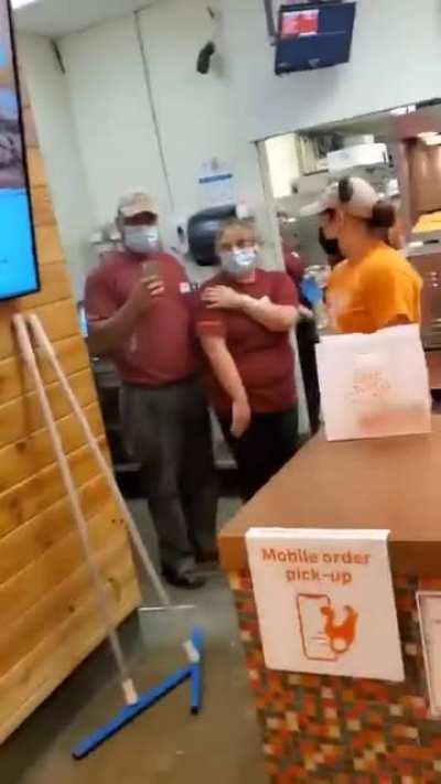 Freak out over teen worker using wrong pronouns