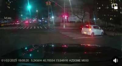 WCGW making an illegal turn at speed