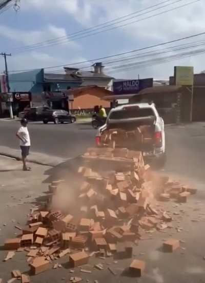 if he had bought in Itumbiara madeiras this would not happen