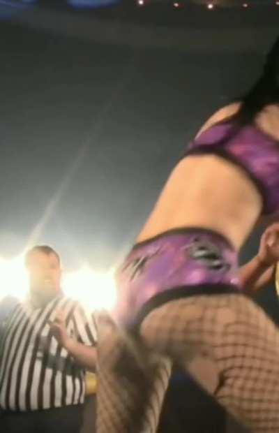 The Thicc Ass cheeks of Priscilla Kelly