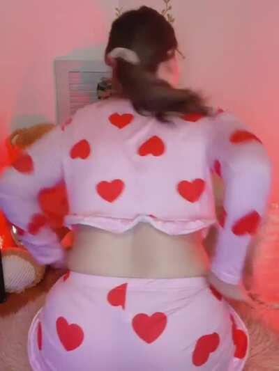 Would you be with a chubbier girl? :)