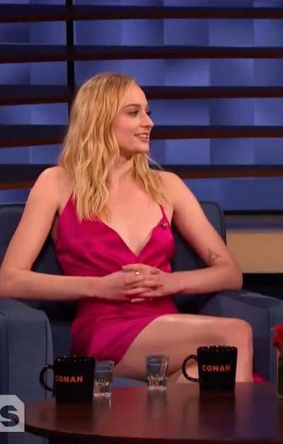 I could jerk off to Sophie Turner’s bouncing boobs all day long