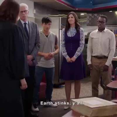 Maya Rudolph is comedy royalty,,always loved how subtle her comedic ticks in every episode