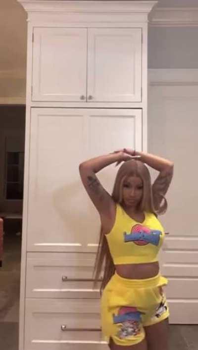 Cardi B @iamcardib Hot Sh*t