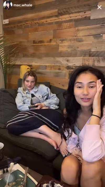 @ohemgaitken showing off her cute beautiful feet from @mac.whale’s live on a lovely wonderful Monday night!! Part 2