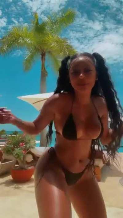 « What is it giving y’all? »