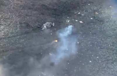 Last Ditch Attempt by a Russian soldier to Shoot Down an FPV Kamikaze Drone Before Being Struck.