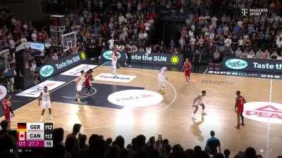 [Highlight] Disappointing end to a great game between Canada and Germany, as the last 4 possessions are a Dillon Brooks miss from 3, a Mo Wagner airball, a Lu Dort airball, and Mo Wagner getting blocked on a drive to end the game.