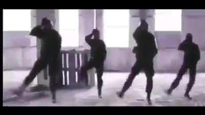 Cropped it out of a meme, can anyone help find this song?