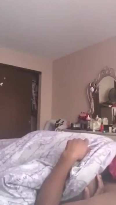 The homie walked in on them 🙈