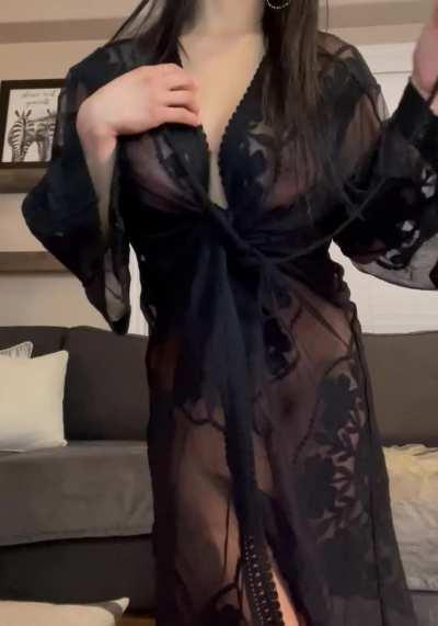 Would wearing this get your hands on me😏