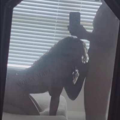 Dirty mirror blow jobs >