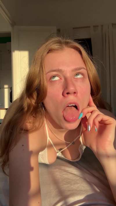 Ever fucked a dirty sexy white toy?🧸 