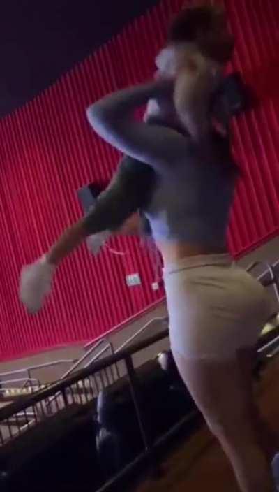 Lo que toca aguantar por las madres solteras...