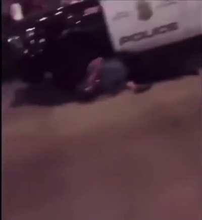 Why they do the goddamn police officer like that😂