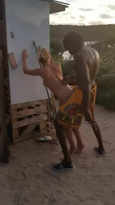 Milf got vaccinated and is ready for bbc on vacation