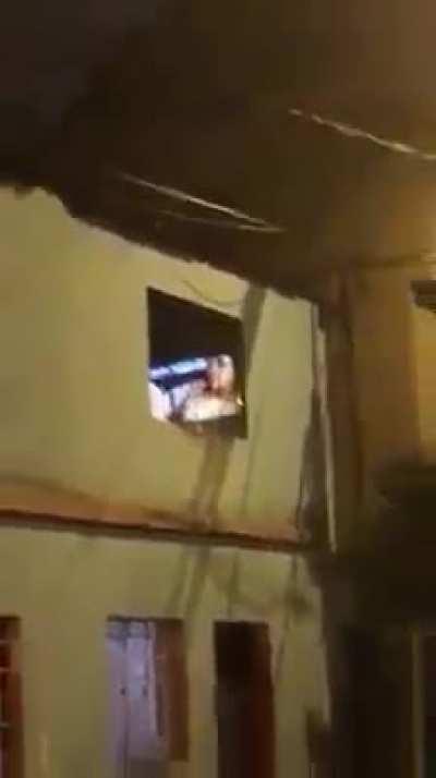   Entiendan que la calor no deja jalarse el ganso a gusto 😖😖