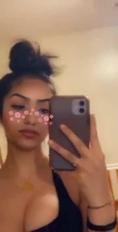 hmu to buy Dropbox links full of girls nudes 🔥🔥😈🤤