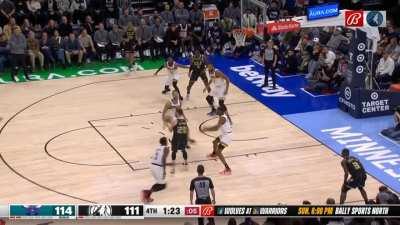 [Highlight] LaMelo Ball with a big three after Wolves defensive breakdown