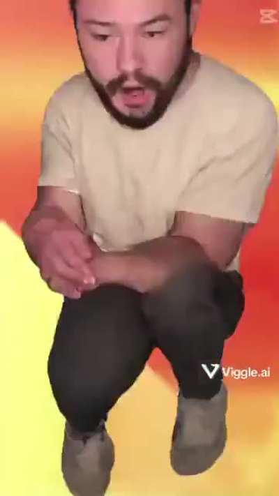 Would you let this woman peel a mango for you? 🎅🎅🎅🐱