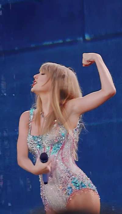 Taylor Flexing