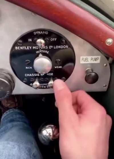 Leaked footage of wubby getting ready for stream