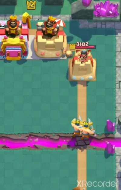 Teamwork in midladder be like: