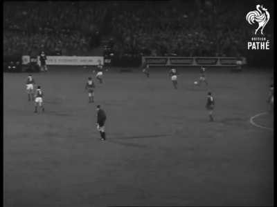 [1962] Olympisch Stadion, Amsterdam - Real Madrid (3 > Puskás 18', 23', 39') V Benfica (5 > Águas 25', Cavém 33', Coluna 50', Eusébio 64' (pen.), 69' - European Cup Final