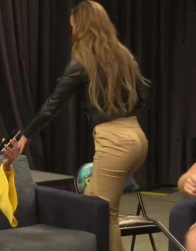 Peyton's ass