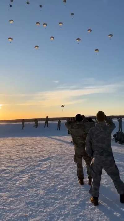 Parachute training exercise in the Airborne Division in Alaska.
