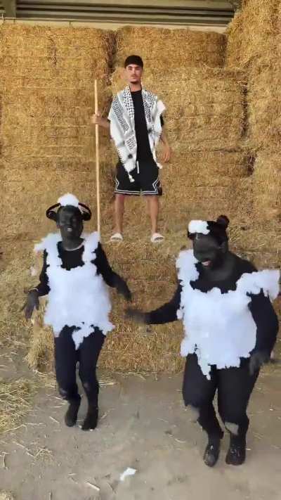 When an Arab Jew cosplays as Arab for Purim