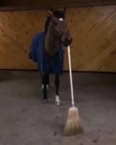 Juan ha acabado barriendo casas bad ending :'(