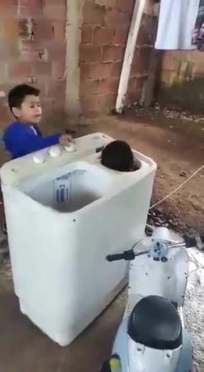 I go round and round Baby